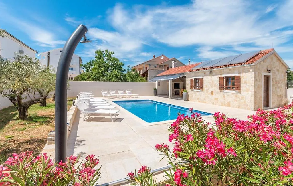 Villa Stella - Crowonder Luxury Rent Turanj