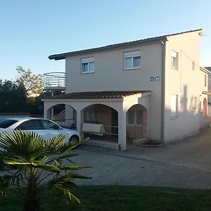  Apartmán Apartman Turanj